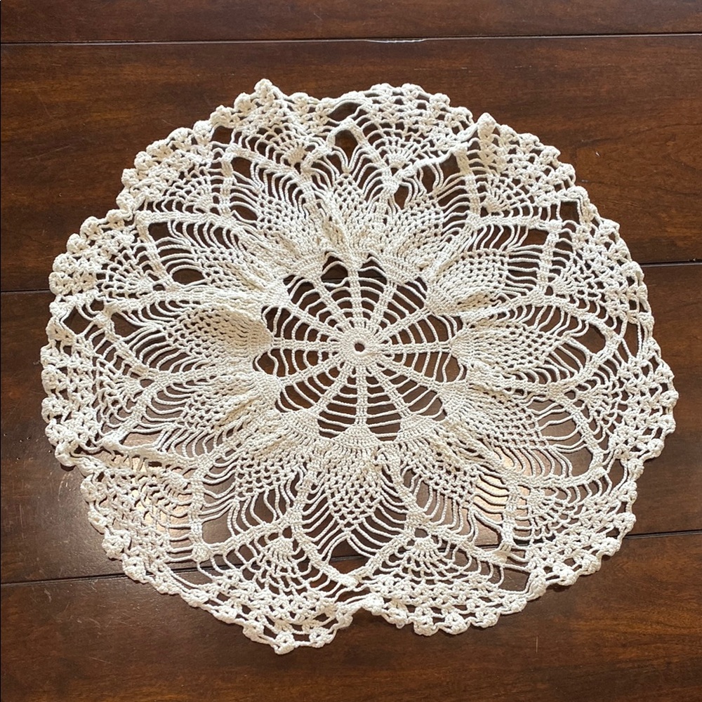 Vintage Handmade Crochet Doily!